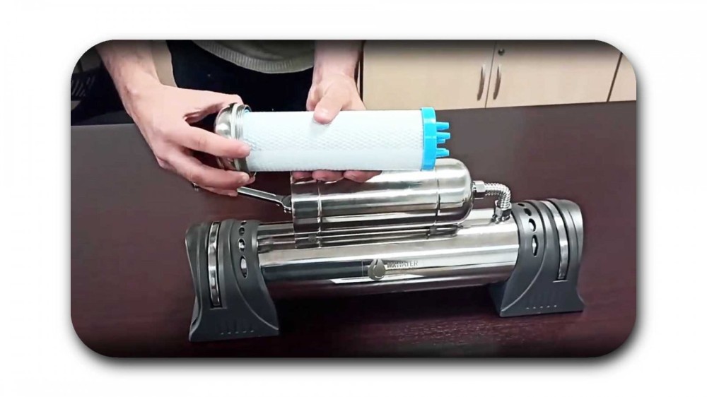 Cómo cambiar un cartucho de carbón activo para equipo de ultrafiltración doméstica